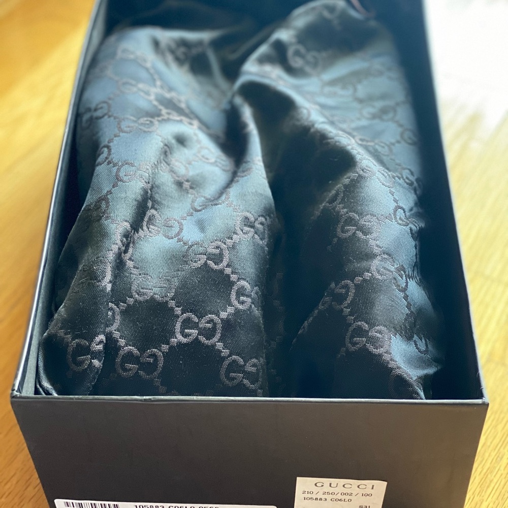 Gucci White Driving Shoe Size 8 1/2 - Picture 9 of 13